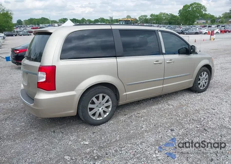 2013 Chrysler Town & Country Touring z USA, uszkodzony, nr VIN 2C4RC1BG6DR631586